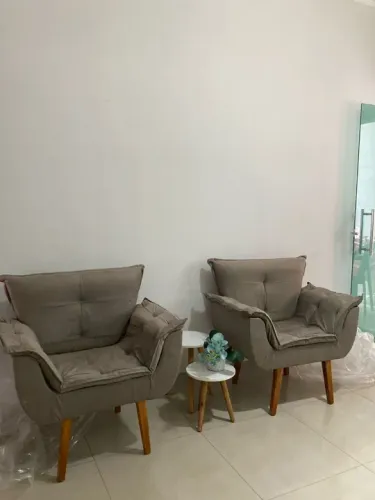 Par de Poltronas de Luxo