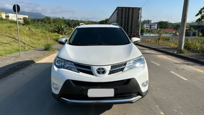 Toyota RAV4 2.0 4X4 16V Aut. 2014