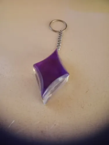 Chaveiro de Diamante Roxo