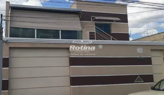 Casa à venda, 7 quartos, Planalto - Uberlândia/MG - Rotina Imobiliária