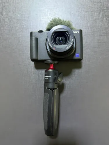 Sony ZV-1 4K Completa + Grip Tripé Excelente Estado