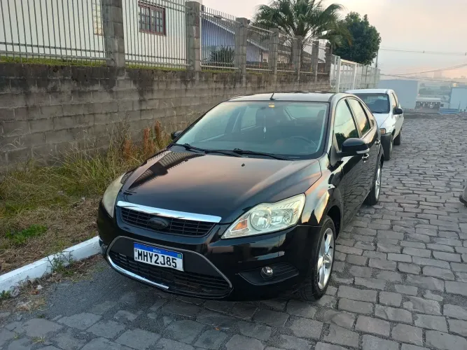Ford Focus 2.0 16v/ 2.0 16V Flex 5P 2010
