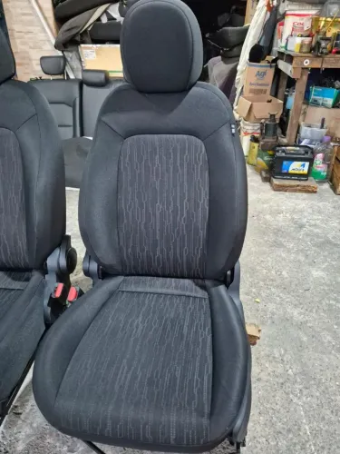 Bancos Fiat Argo Original 2023 zerado sem detalhes 