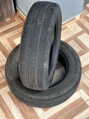 Pneu semi novo Pirelli P400 evo 175/70 14 