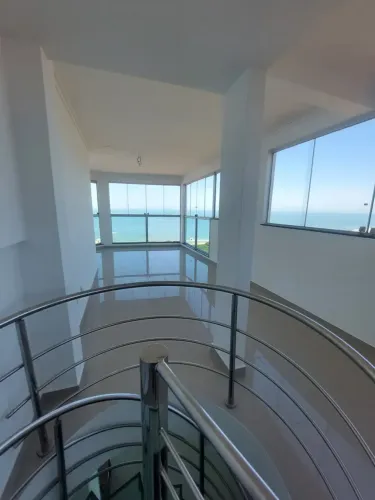 Vendo Coberotura no Alto da Glória com 4 qts sendo 3 suítes Macaé