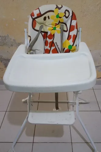 Cadeirinha de alimentação