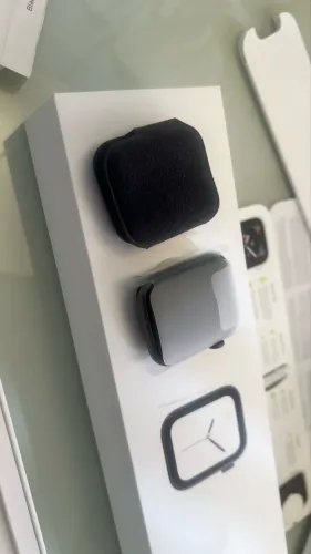 Apple Watch 4 - 44 mm preto