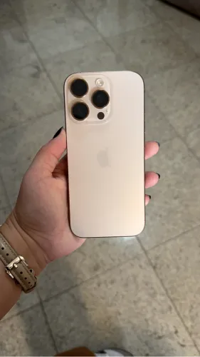 iPhone 16 pro 256G Desert