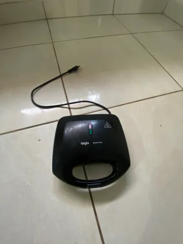 Sanduicheira 110v