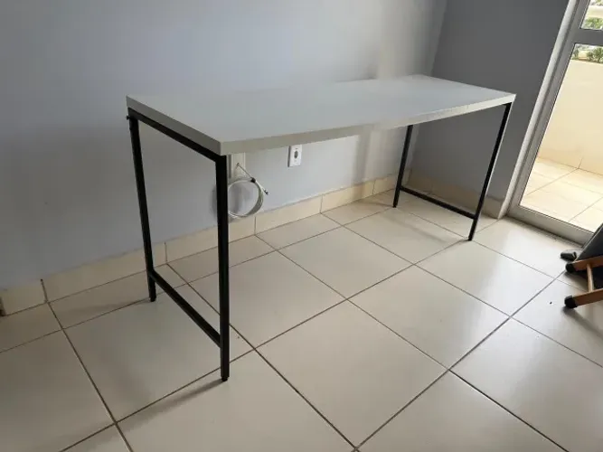 Mesa Escrivaninha Estilo Industrial - para estudo ou trabalho home office  - 1,5m x 0,5m