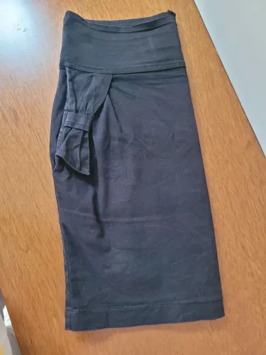Saia preta tam G, Veste tam 42