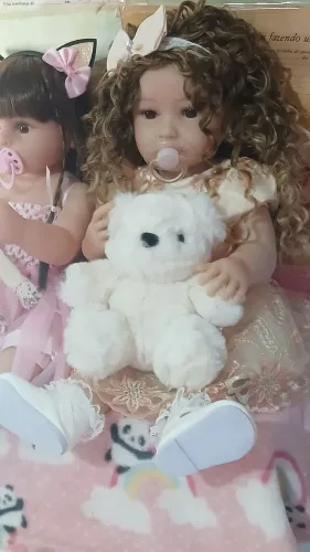 Bebê reborn com detalhes incríveis realistas