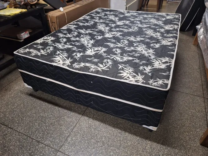 Cama box casal com 5cm de espuma conjugada ((ENTREGO GRATIS))