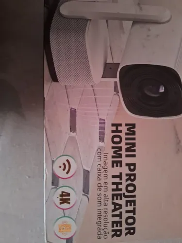 Vendo projetor com home theater integrado novo tirado apenas para teste leia o anúncio