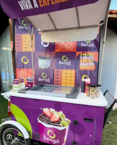 Vendedor de ACAI na PRAIA