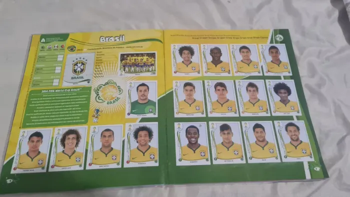 ALBUM ORIGINAL COPA DO MUNDO FIFA BRASIL 2014 COMPLETO E ORIGINAL COLEÇÃO FÂ FUTEBOL