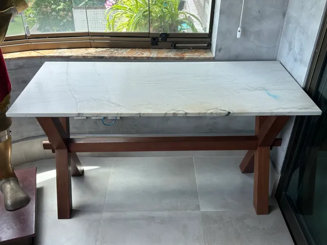 Mesa QUARTZITO WHITE MONT BLANC
