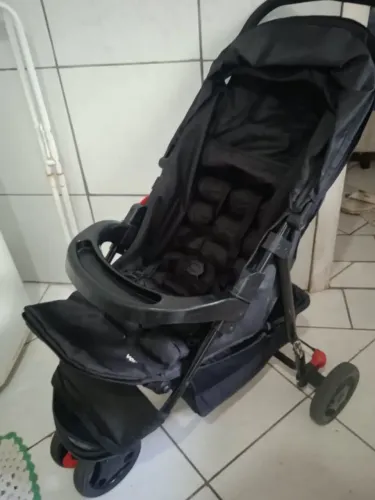 Carrinho de bebê completo - ótimo estado