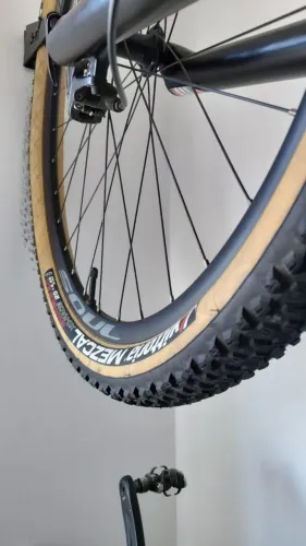 Vendo pneu de kevla aro 29 