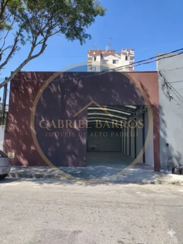 Galpão para locação com 300m², pé direito alto e energia trifásica. No Jd Diamante, próxim