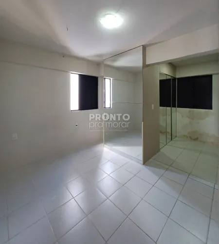 Apartamento com 3 quartos em Torre