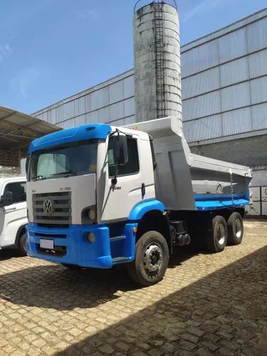 VW 31.260 6x4 2010