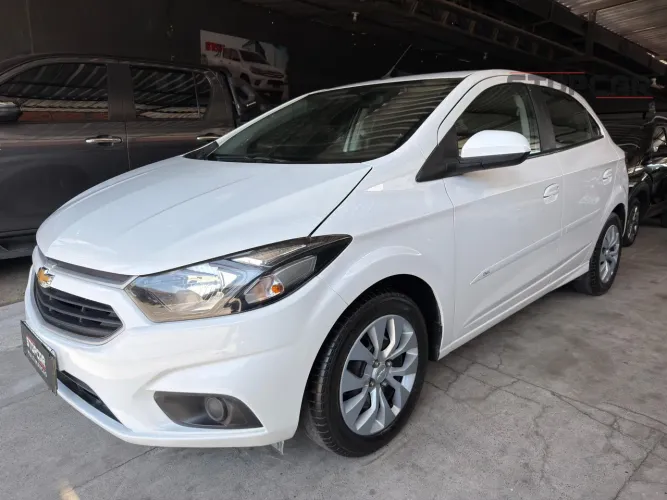 Chevrolet Onix Hatch LT 1.4 8V Flex Power Mec. 4P 2018