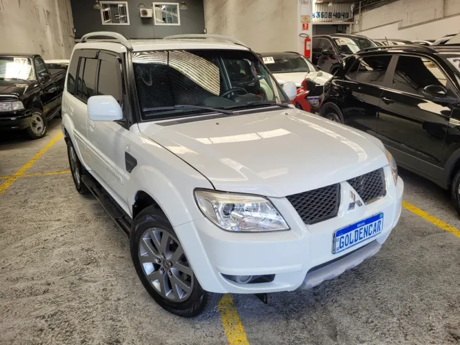 Mitsubishi Pajero TR4 2.0 Flex 16V 4X2 Aut. 2013