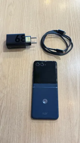 Motorola Razr 60 256gb 9 meses de Uso