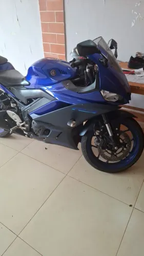Moto yamaha  R3 2022