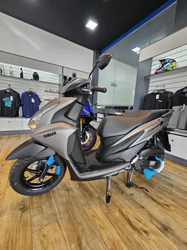 Scooter FLUO 125 HYBRID CONNECTED 2027 - 0km