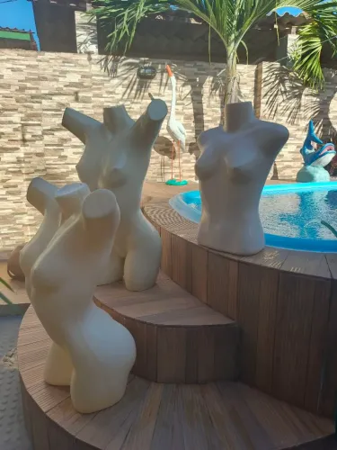 Manequim de busto feminino
