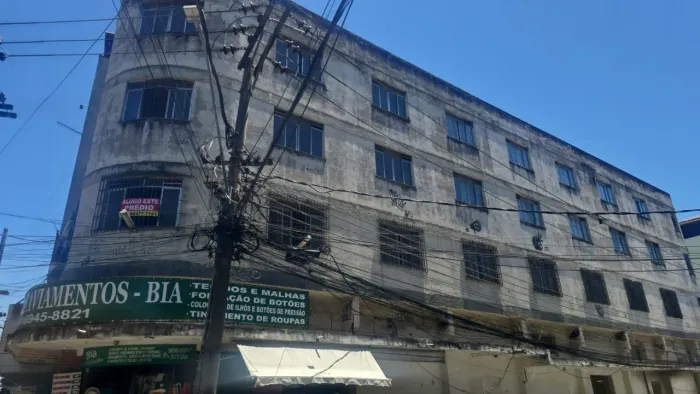 ALUGO PRÉDIO COMERCIAL DE 1.000 METROS QUADRADOS NA AVENIDA NILO PEÇANHA