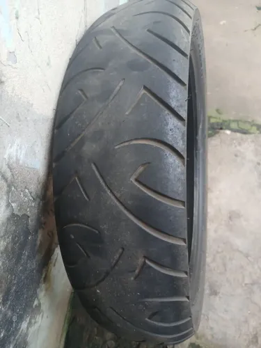 Pneu moto 