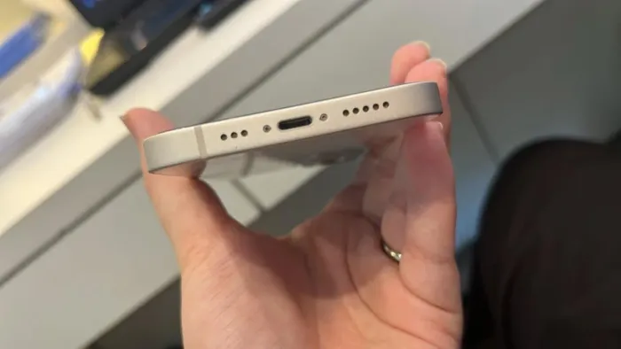IPHONE 13 - 256GB