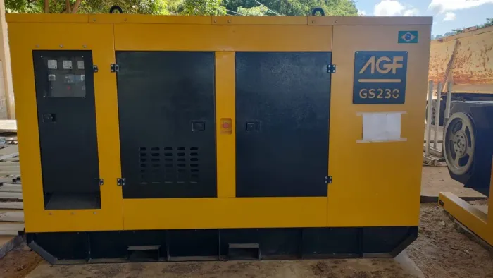 GERADOR DE ENERGIA 230 KVA MOTOR CUMMINS ANO 2025