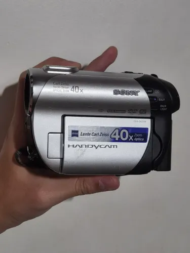 Handycam Sony DCR-DVD108<br><br>DCR-DVD108