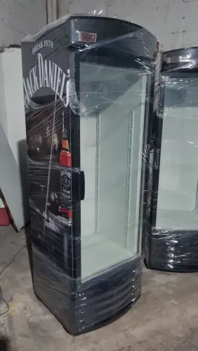 Cervejeira 400 litros 110v Metal Frio 7meses de Garanria Motor Novo,Pecas Novas.qualidad.