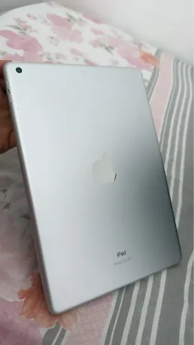 Vendo IPad 9ª geração 