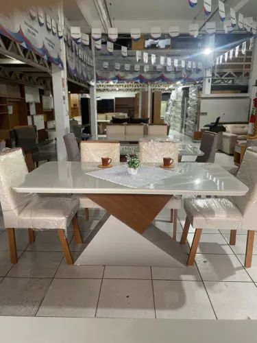 Mesa 6 cadeiras 