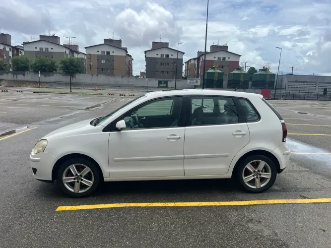 Volkswagen Polo 1.6 Mi/s.ouro 1.6 MI Tot.flex 8V 5P 2011