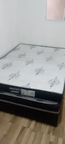 Cama casal com colchão