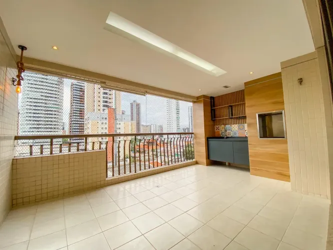 Apartamento com 03 suítes - bairro Batista Campos - Belém - PA