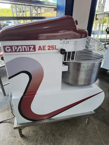 Amassadeira Espiral 25kg GPaniz Trifásica 380v Ótimo Estado