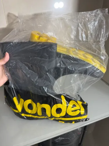 Bota impermeável preta TAM 39 