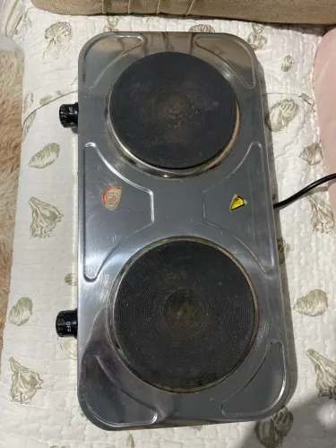 Fogão elétrico seminovo 