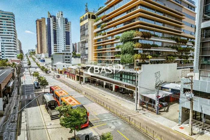 Terreno à venda no Juvevê, Curitiba: Atenção Construtores e Investidores, excelente terren