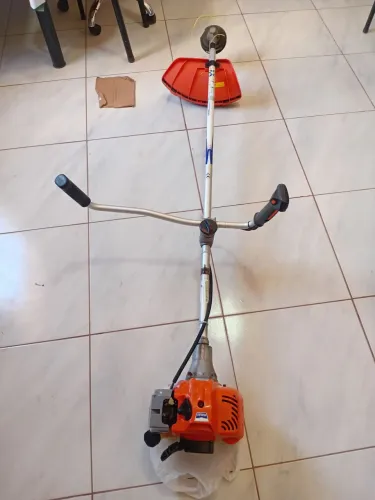 Roçadeira Profissional 43CC 1,7HP com Guidão Bipartido VULCAN-VR430H