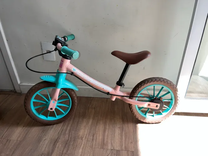 Bicicleta de equilíbrio