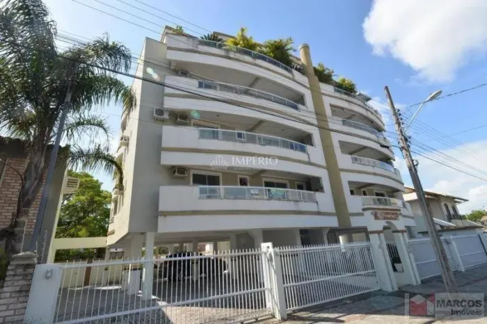 Apartamento 2 Dormitórios, sendo 1 Suíte, 2 Vagas e Sacada com Churrasqueira